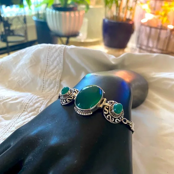 GREEN GEM SS TOGGLE BRACELET - Picture 4 of 7